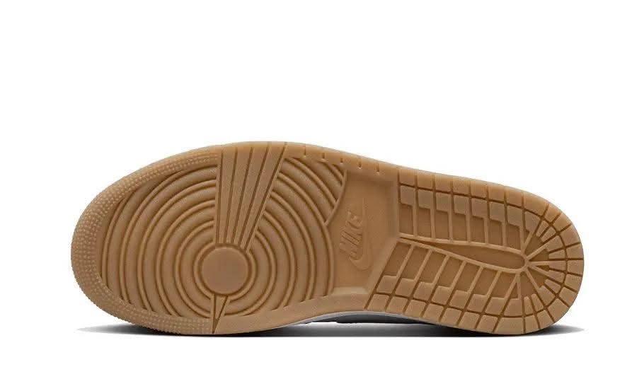Air Jordan 1 Retro High OG Metallic Gold - MNR Sneakers