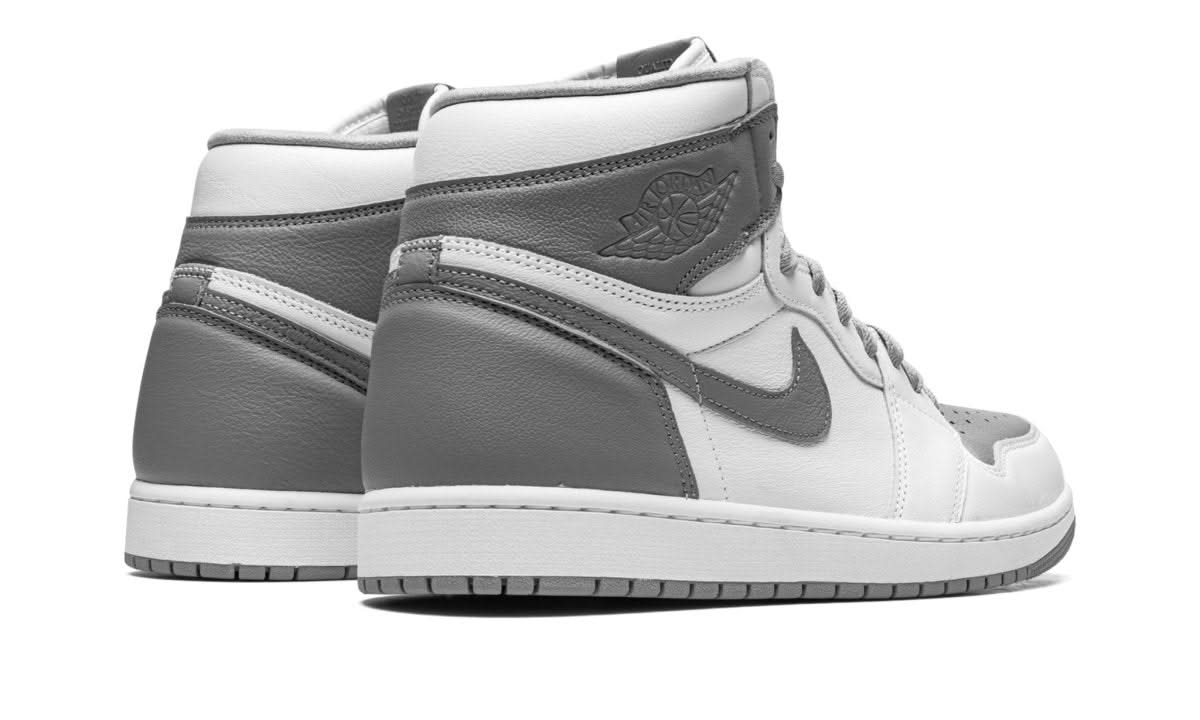 Air Jordan 1 Retro High OG Stealth - MNR Sneakers