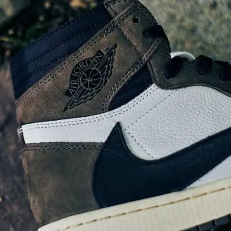 Air Jordan 1 Retro High Travis Scott "Cactus Jack" - MNR Sneakers