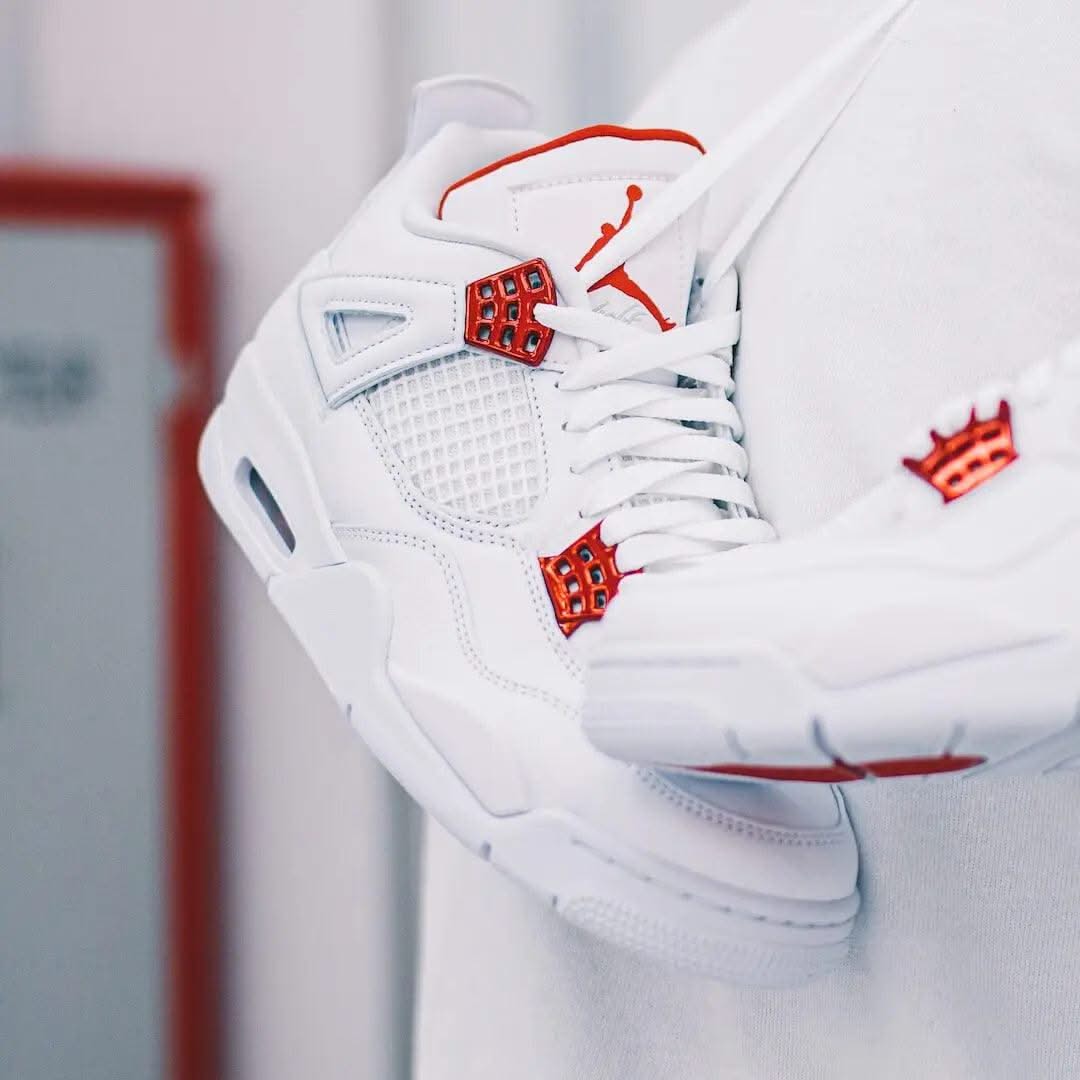 Air Jordan 4 Retro Metallic Red - MNR Sneakers