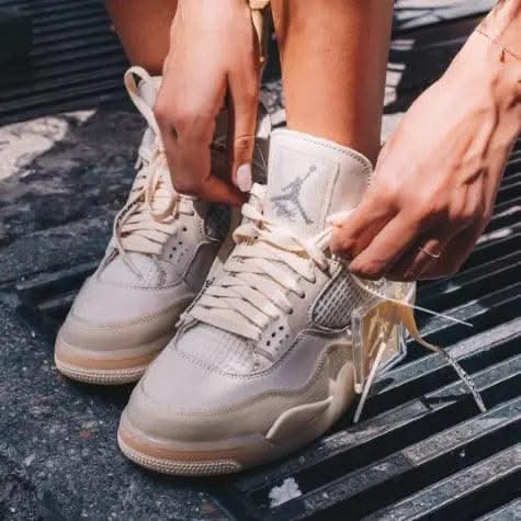 Air Jordan 4 Retro Off-White Sail - MNR Sneakers