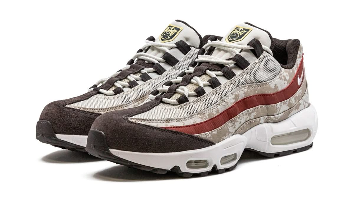 Air Max 95 SE Social FC - MNR Sneakers