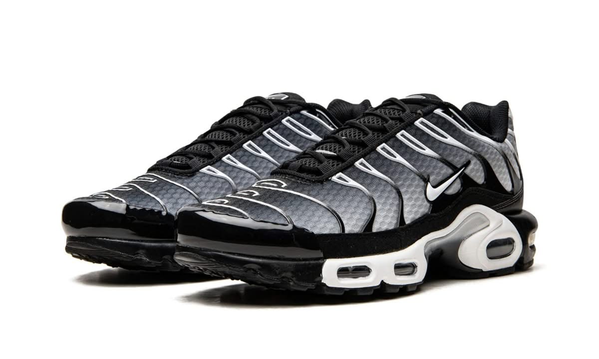 Air Max Plus Black Silver White - MNR Sneakers