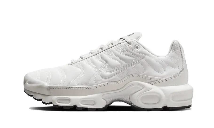 Air Max Plus Reflective Platinum - MNR Sneakers