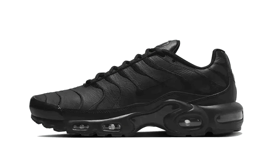Air Max Plus Triple Black Leather - MNR Sneakers