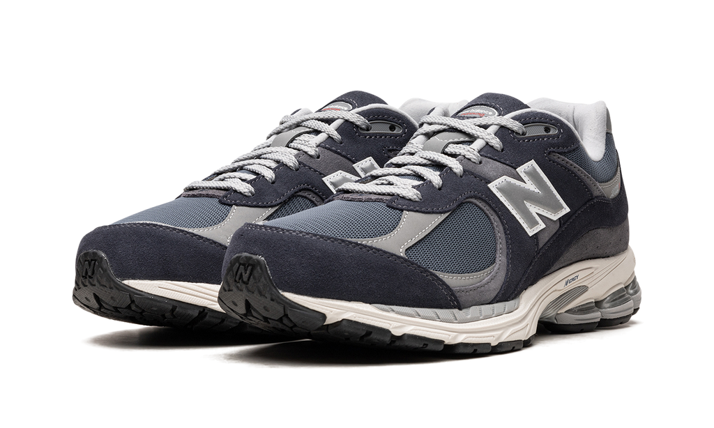 2002R Gore-Tex Navy Arctic Grey