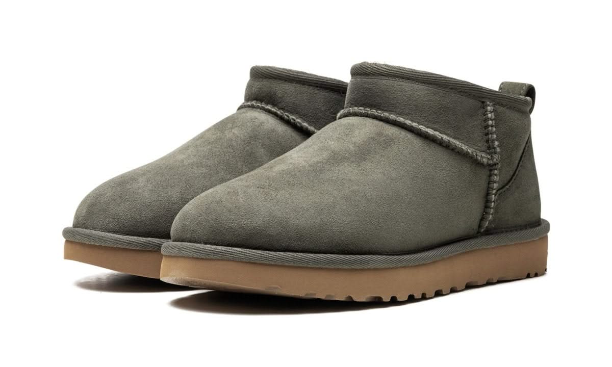 Classic Ultra Mini Boot Forest Night - MNR Sneakers