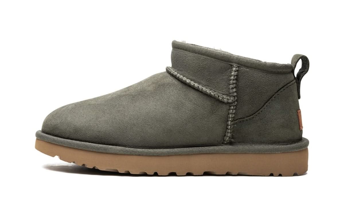 Classic Ultra Mini Boot Forest Night - MNR Sneakers