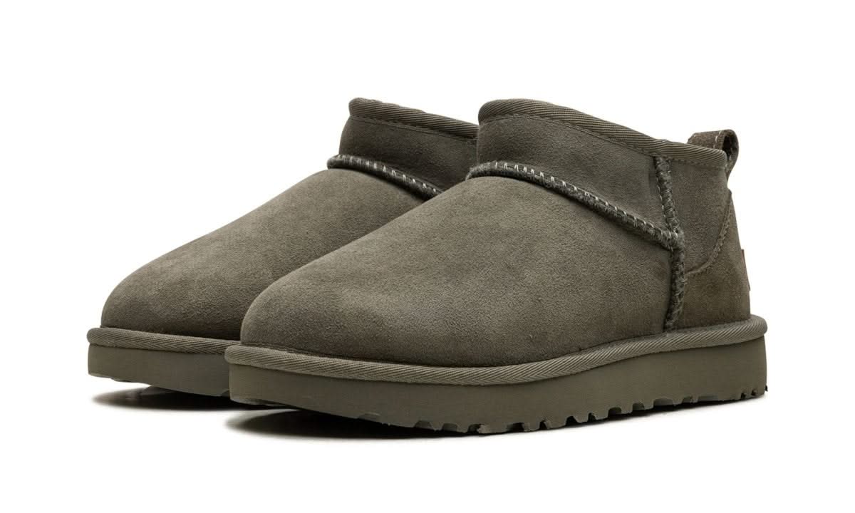 Classic Ultra Mini Boot Moss Green - MNR Sneakers