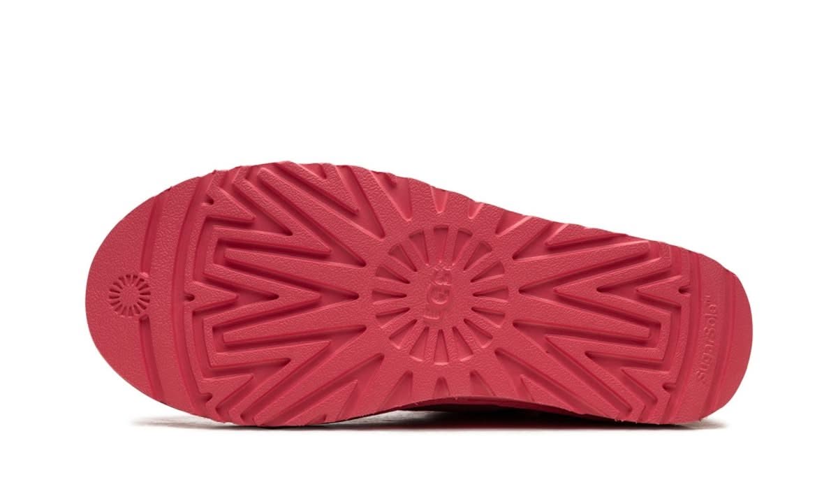 Classic Ultra Mini Boot Pink Glow - MNR Sneakers