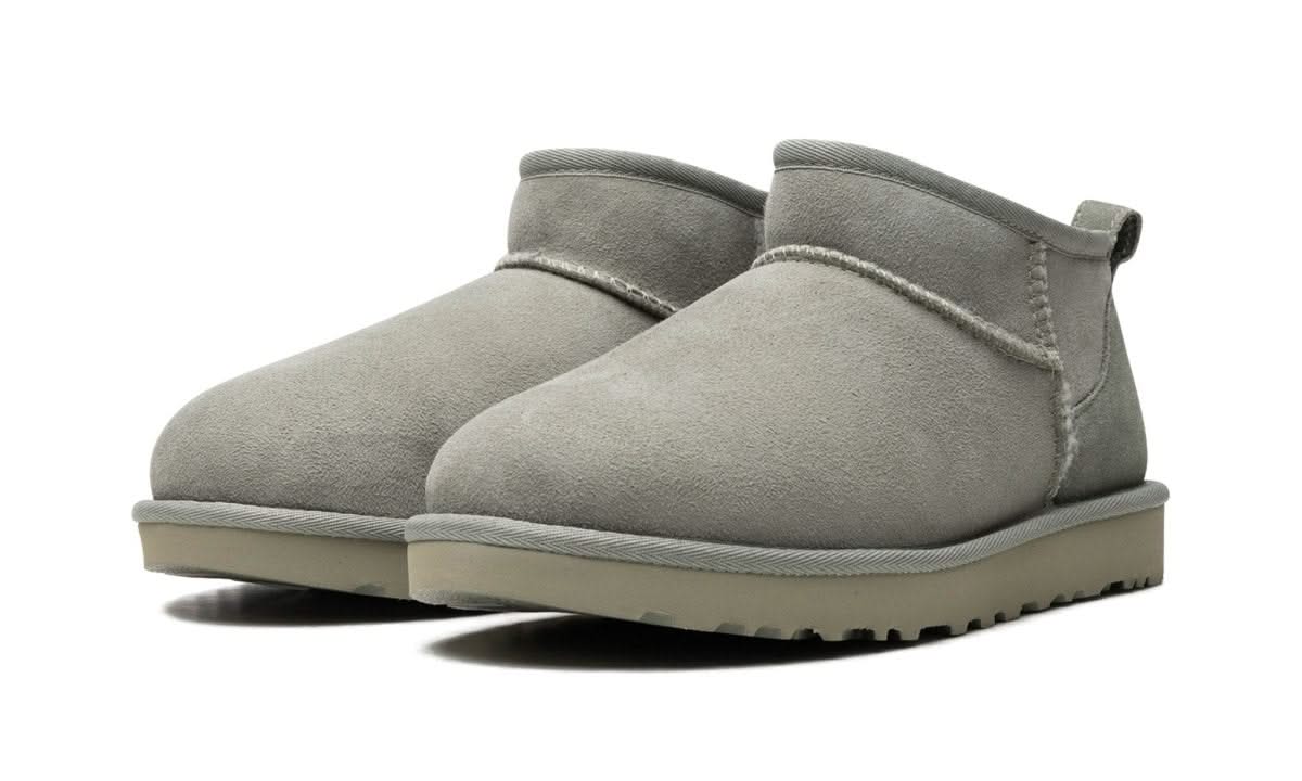 Classic Ultra Mini Boot Shaded Clover - MNR Sneakers