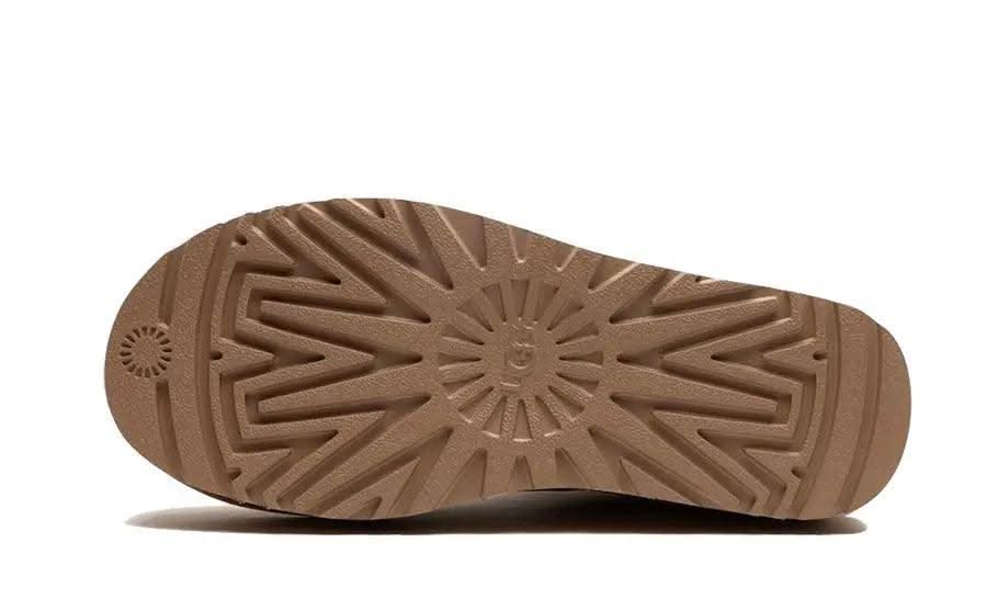 Classic Ultra Mini Platform Boot Sand - MNR Sneakers