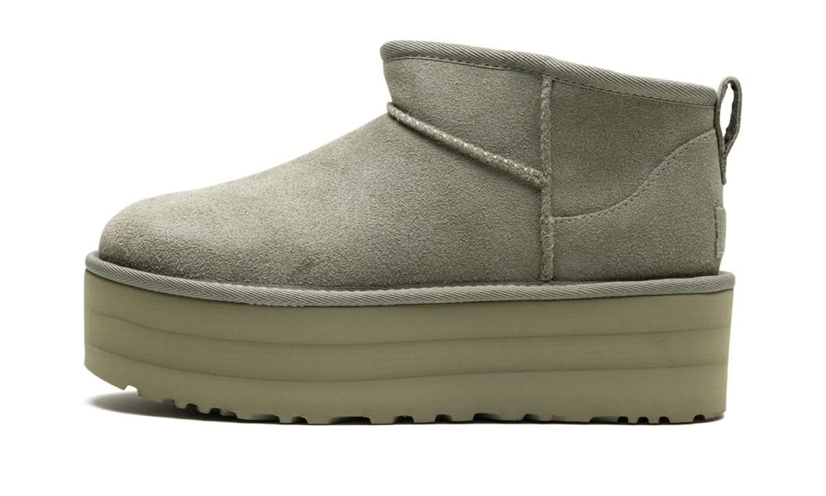 Classic Ultra Mini Platform Boot Shaded Clover - MNR Sneakers