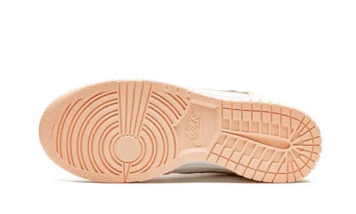Dunk High Crimson Tint - MNR Sneakers