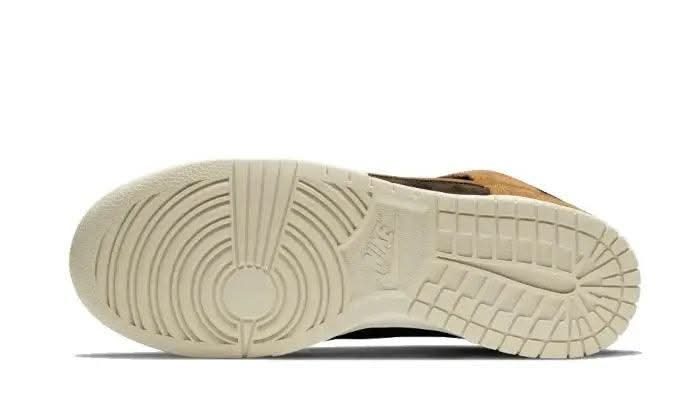 Dunk High PRM Dark Russet - MNR Sneakers