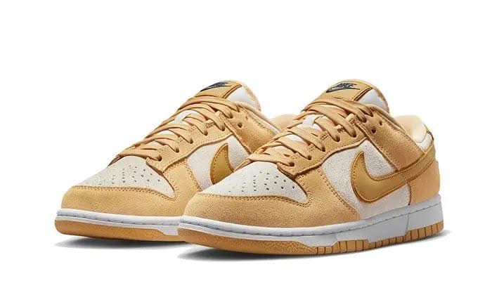 Dunk Low Celestial Gold Suede - MNR Sneakers
