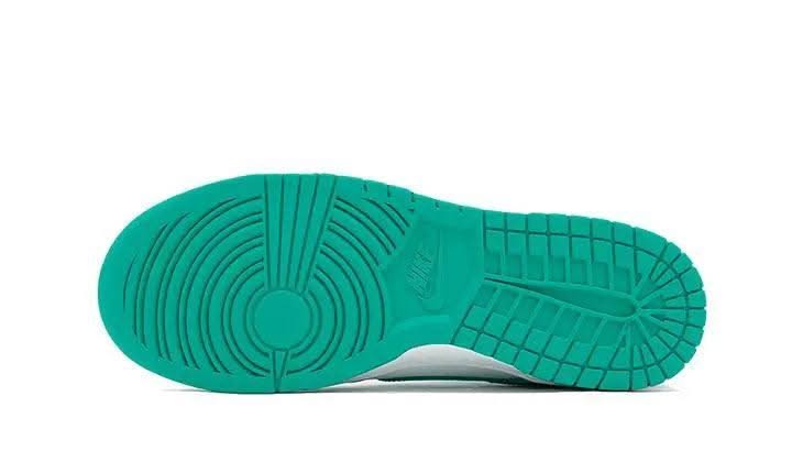Dunk Low Clear Jade - MNR Sneakers