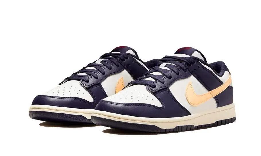 Dunk Low "From Nike To You" Navy Vanilla - MNR Sneakers
