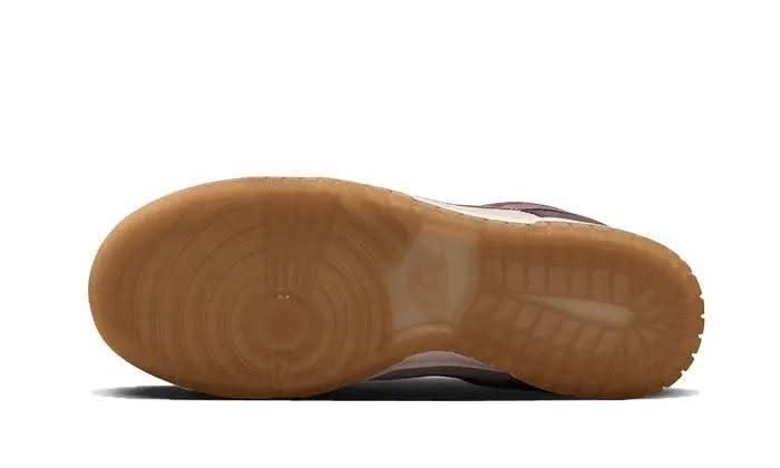 Dunk Low Plum Eclipse - MNR Sneakers