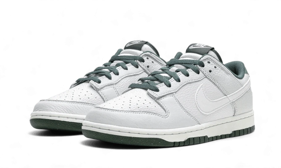 Dunk Low Retro SE Photon Dust Vintage Green - MNR Sneakers