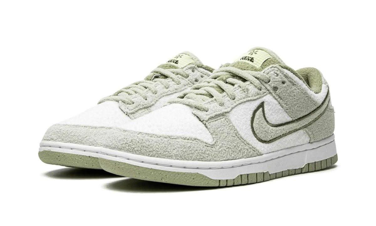 Dunk Low SE Fleece Green - MNR Sneakers