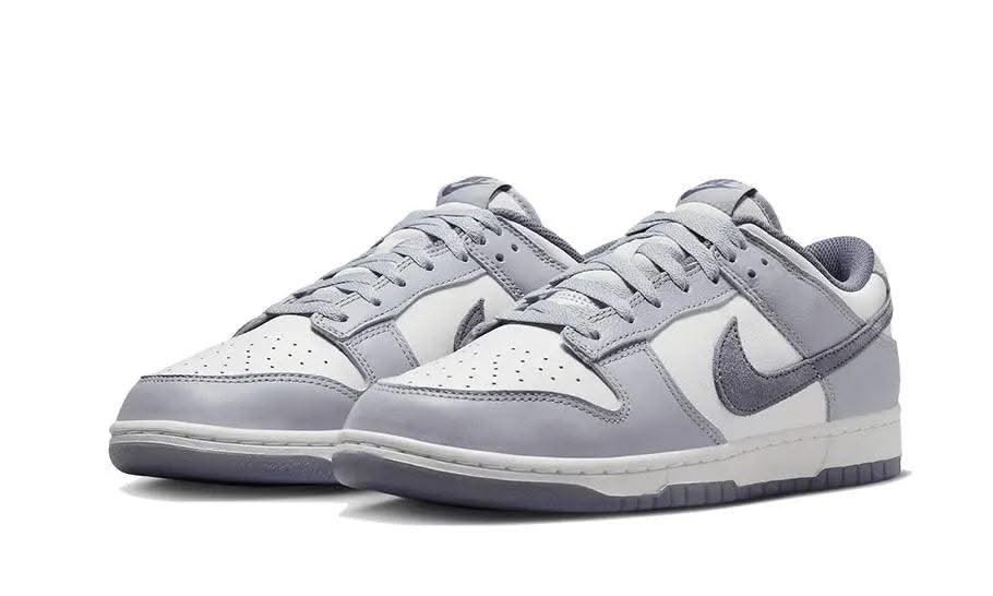 Dunk Low SE Light Carbon - MNR Sneakers