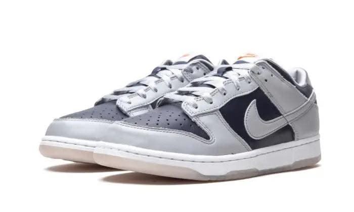 Dunk Low SP College Navy - MNR Sneakers