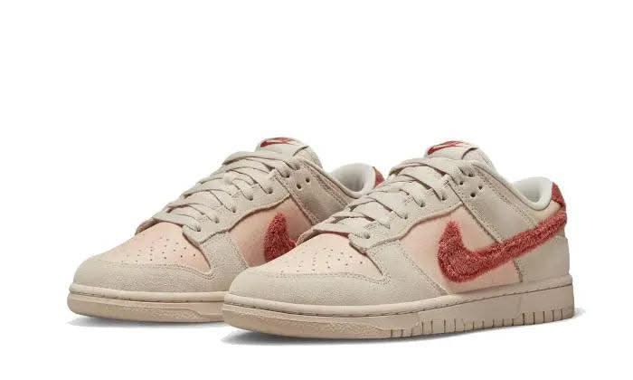 Dunk Low Terry Swoosh - MNR Sneakers