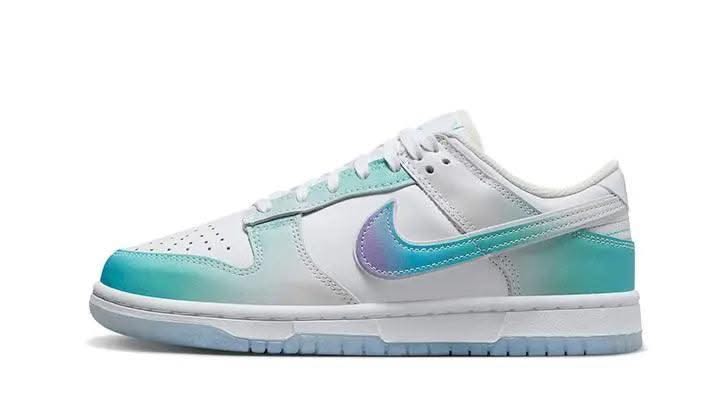 Dunk Low Unlock Your Space - MNR Sneakers