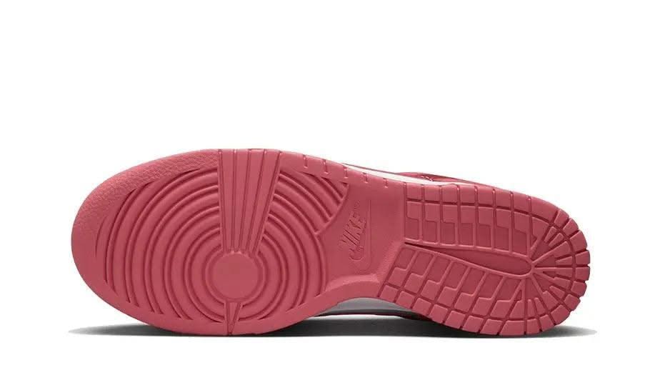 Dunk Low Valentine's Day - MNR Sneakers