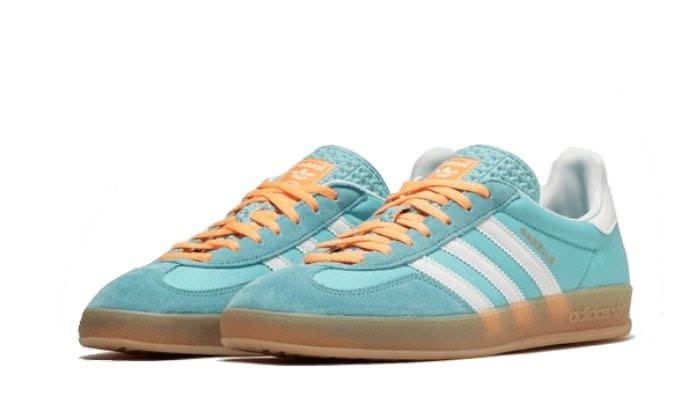 Gazelle Indoor Preloved Blue White Gum - MNR Sneakers