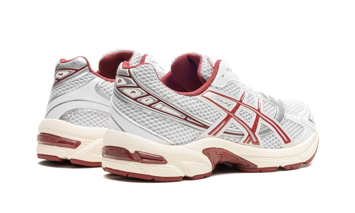 Gel-1130 White Red Dahlia - MNR Sneakers