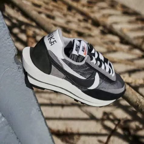 LD Waffle Sacai Black Anthracite - MNR Sneakers
