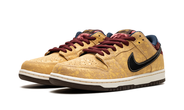 SB Dunk Low City of Cinema - FZ1278-200