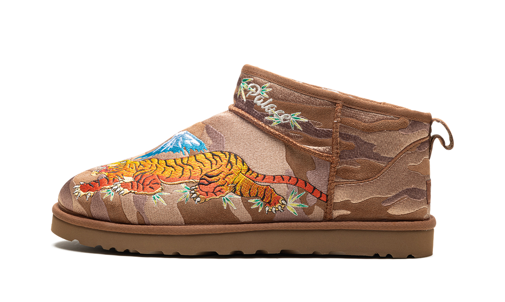 Classic Ultra Mini Boot Palace Chestnut Camo - 1172071-CTCM