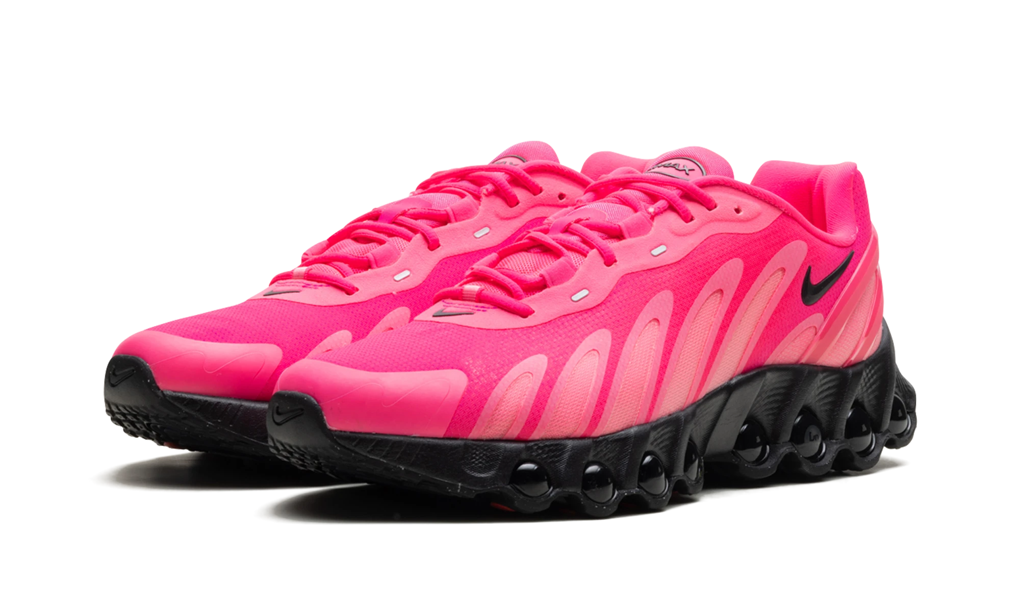 Paire de sneakers Nike Air Max Dn8 Hyper Pink neuve et authentique avec boîte d'origine.