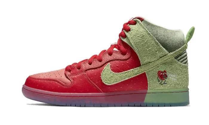 SB Dunk High Pro QS Strawberry Cough - MNR Sneakers
