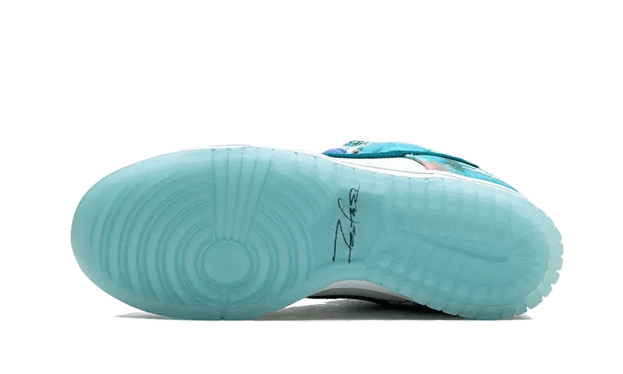 SB Dunk Low Futura Laboratories Bleached Aqua - MNR Sneakers