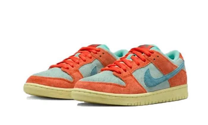 SB Dunk Low Orange Emerald Rise - MNR Sneakers