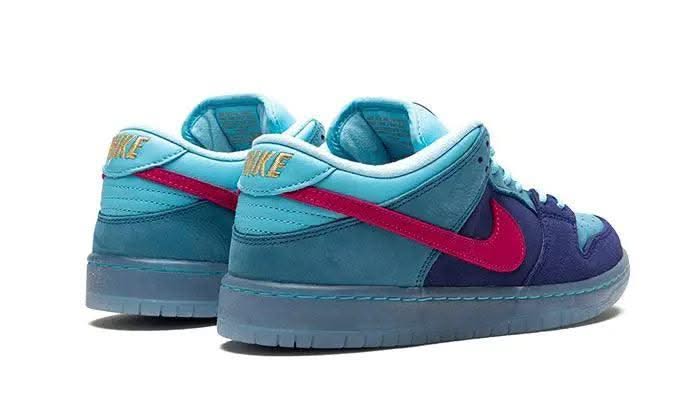 SB Dunk Low Run The Jewels - MNR Sneakers