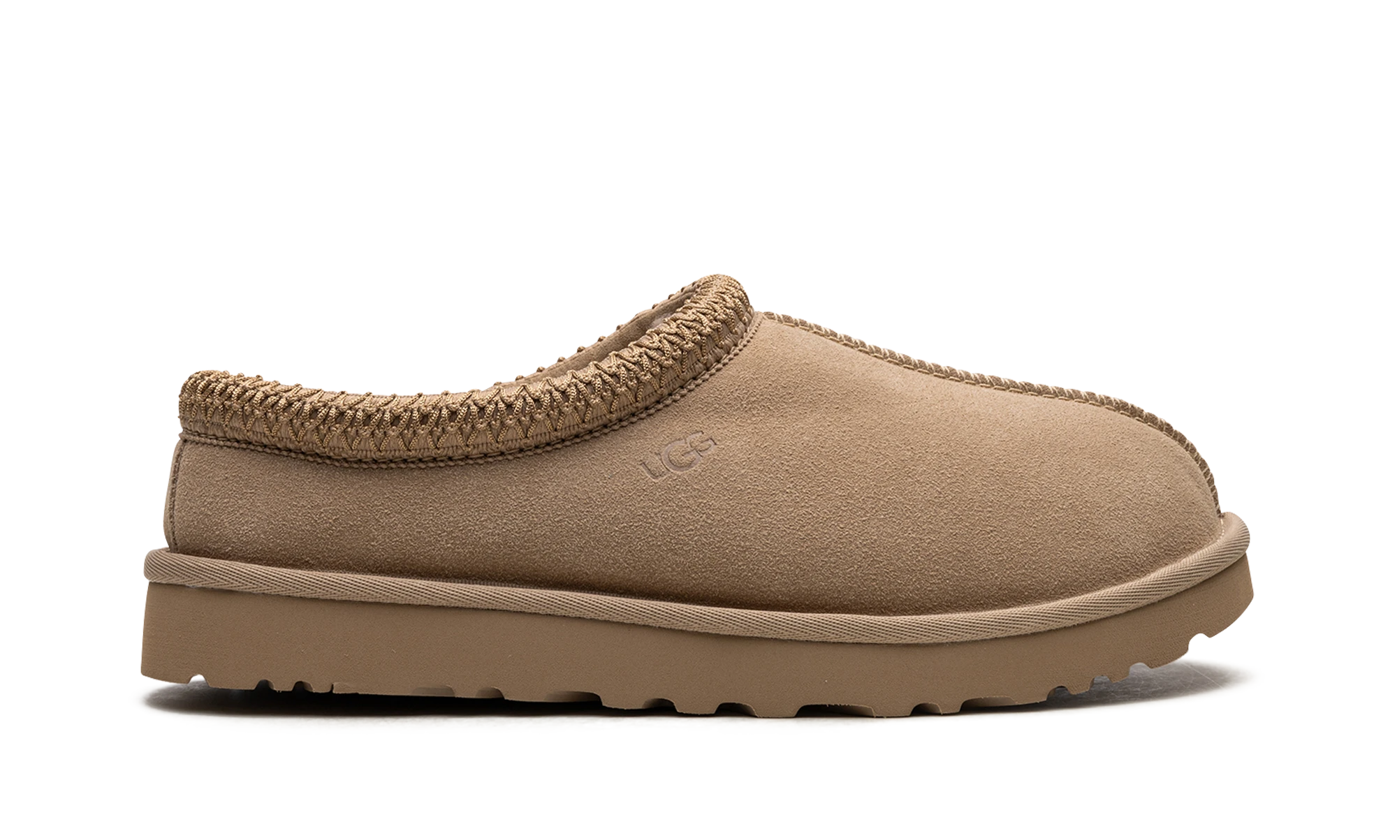 Pantoufle UGG Tasman Slipper Sand TNL en daim beige, disponible en France, Suisse, Belgique et Luxembourg — vue de profil extérieur.