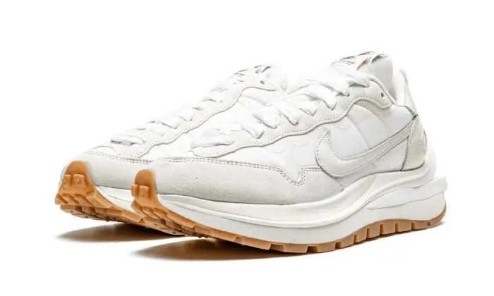 Vaporwaffle Sacai Sail Gum - MNR Sneakers