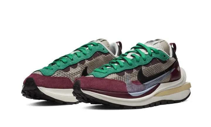 Vaporwaffle Sacai Villain Red Neptune Green - MNR Sneakers