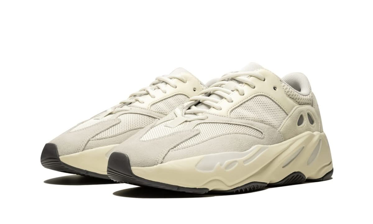Yeezy 700 Analog - MNR Sneakers
