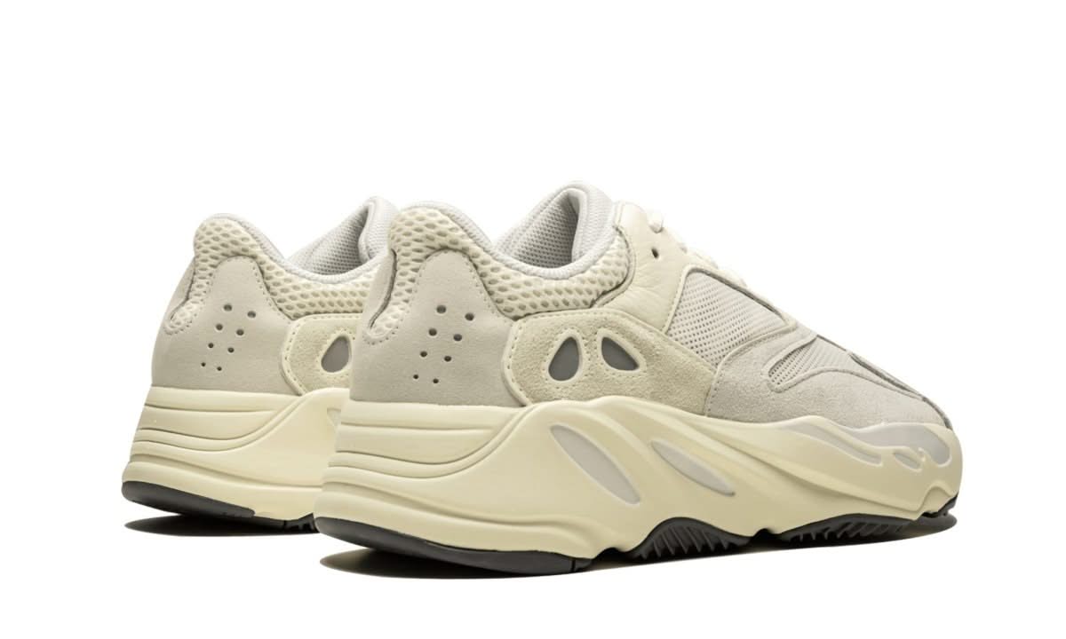 Yeezy 700 Analog - MNR Sneakers