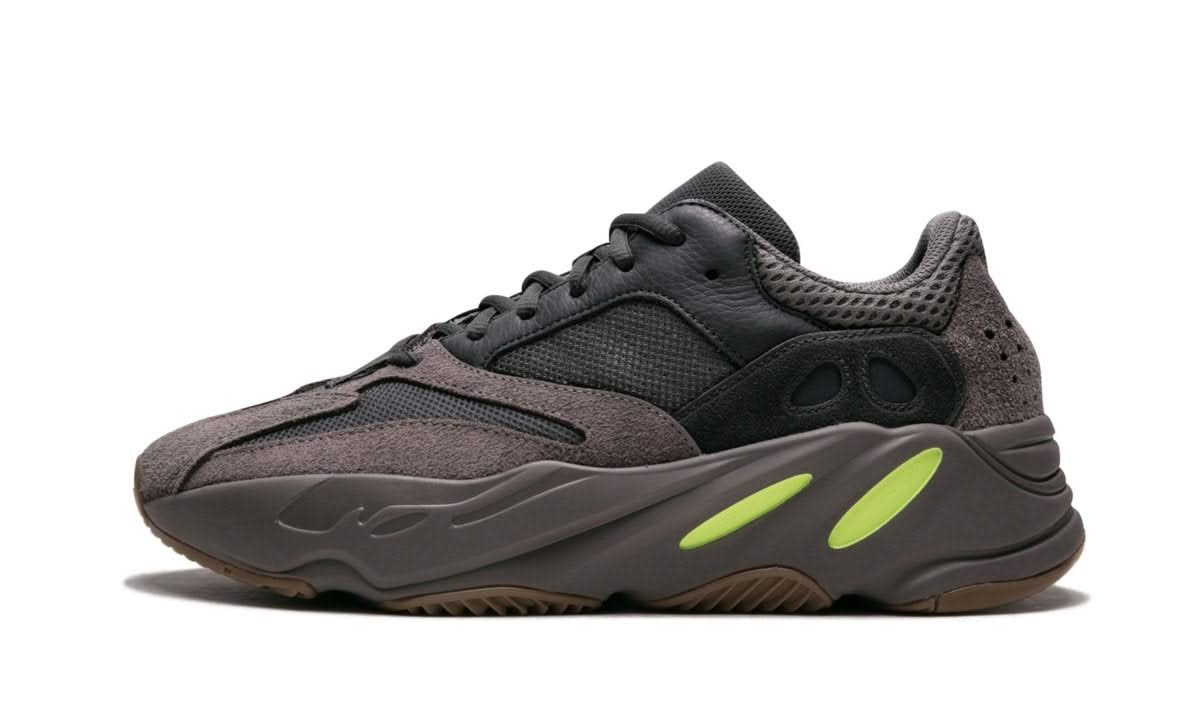 Yeezy 700 Mauve - MNR Sneakers