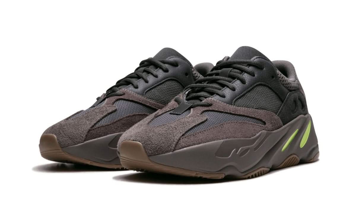 Yeezy 700 Mauve - MNR Sneakers