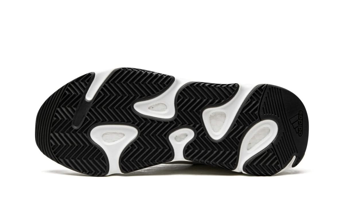 Yeezy 700 MNVN Laceless Analog - MNR Sneakers