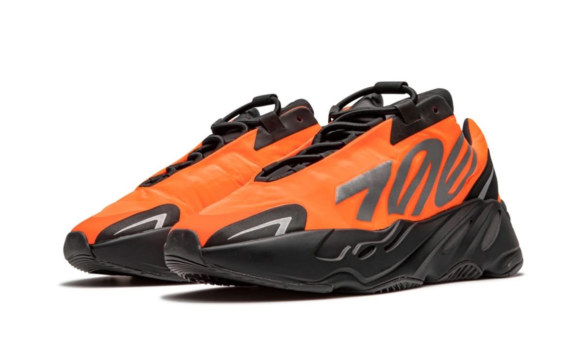 Yeezy 700 MNVN Orange - MNR Sneakers