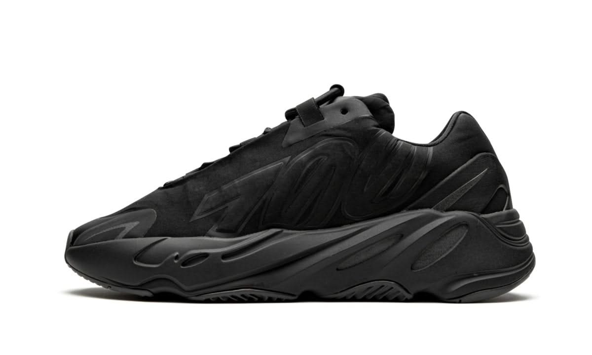 Yeezy 700 MNVN Triple Black - MNR Sneakers